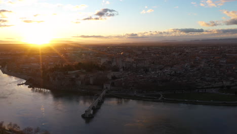 Avignon-Luftaufnahme-Der-Stadt-Frankreich-Sonnenaufgang-Palais-Des-Papes-Unesco